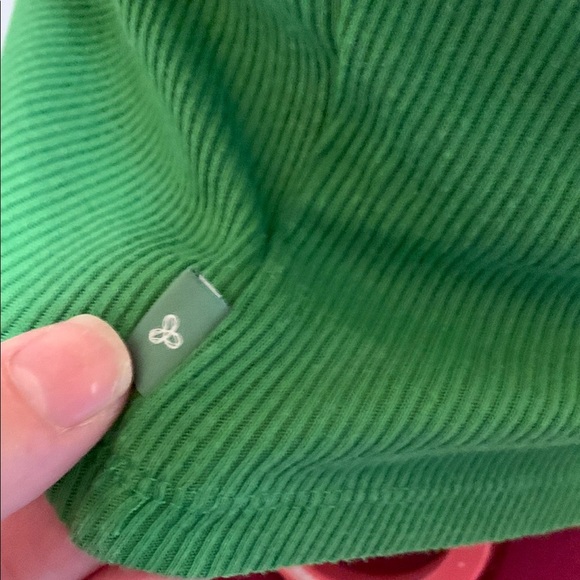 TNA Green Women's Ribbed Crop Top - Picture 6 of 9